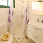 Paradise L1, Apartman